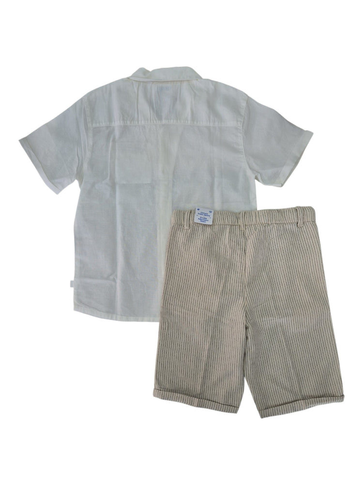 Completo due pezzi Mayoral camicia bianca e bermuda beige con righe blu