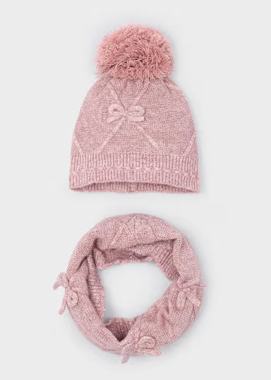 COORDINATO FIOCCO CAPPELLO E COLLO