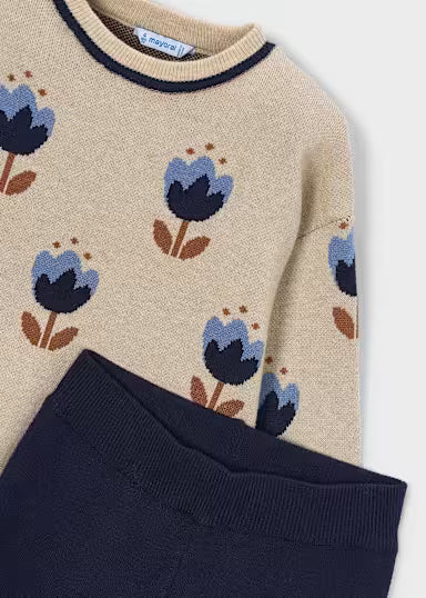 COORDINATO IN LANETTA MAGLIONCINO BEIGE FIORI AZZURRI E PANTALONE BLU